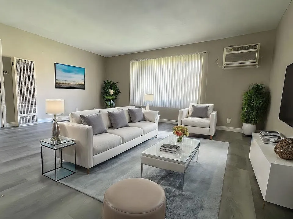 1013 W Garvey Ave N #1