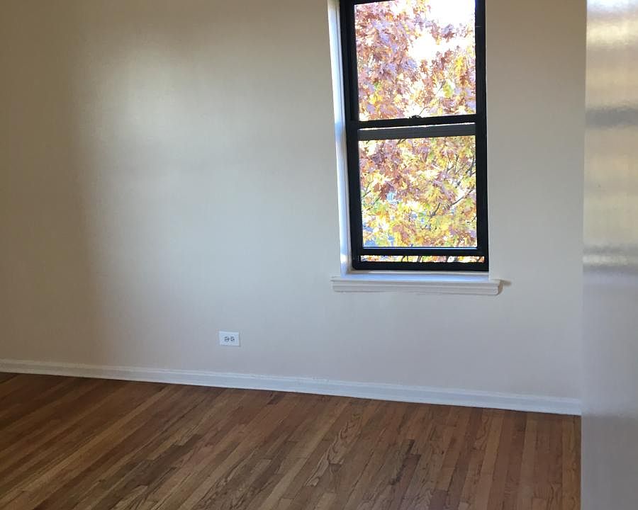 2nd image of 17539 Dalny Rd APT 6b