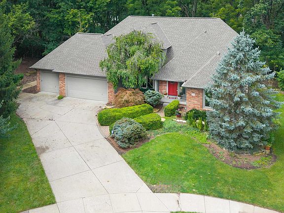 2nd image of 451 Valleyview Ct