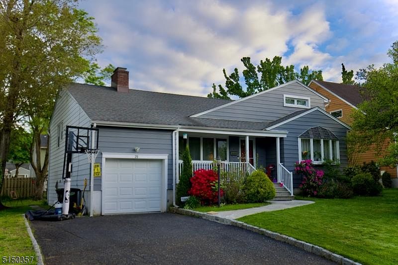 2nd image of 25 Nomahegan Ct