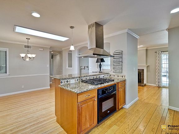 5th image of 855 Mangrove Ave