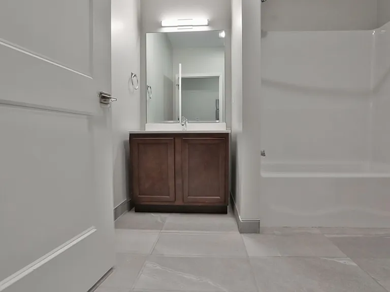 The Reserve on Hackett Apartments — Photo 13