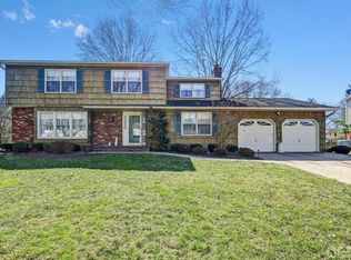55 Hamilton Ln S, Plainsboro, NJ 08536
