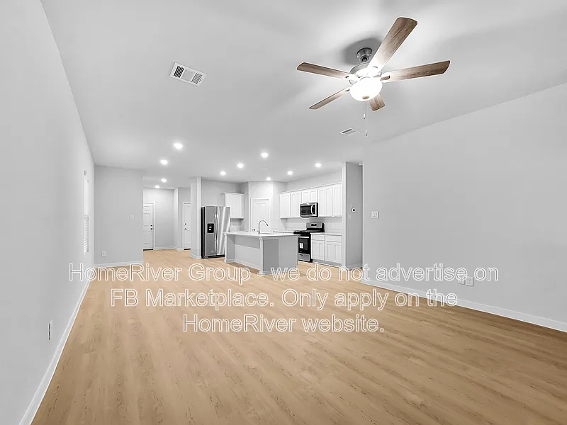 4 bed, 2.5 bath, 2003 sqft, $2,445 — Photo 3