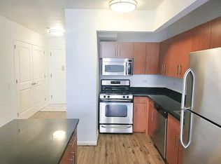 20 West St APT 16L, New York, NY 10004