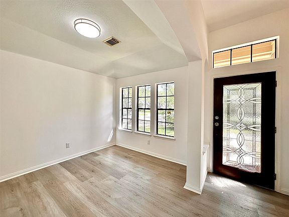 4th image of 17202 Rancho Verde Way