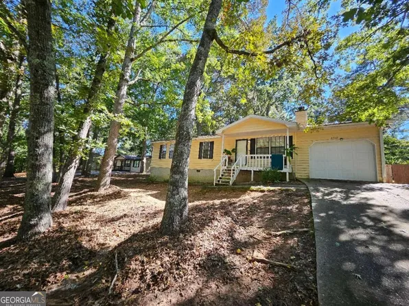 8947 Tweeddale Dr, Winston, GA 30187