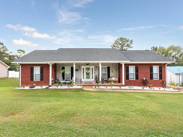 1520 Clairmont Dr, Weaver, AL 36277