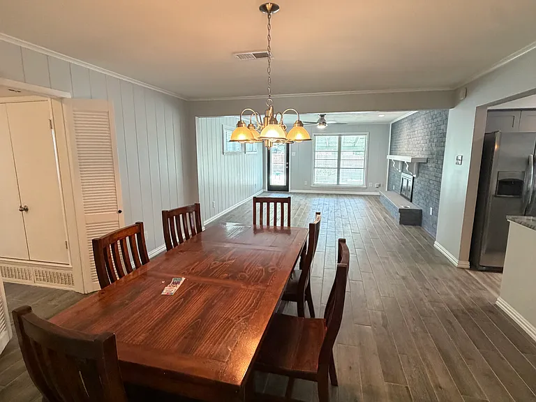 715 Kindred Ln — Photo 20