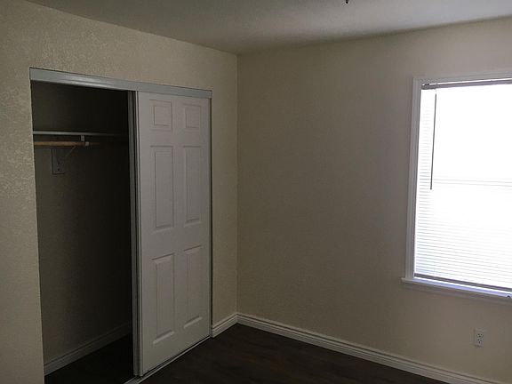 4th image of 3181 35th Ave