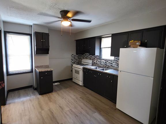 2nd image of 3547-3549 Trent Ave
