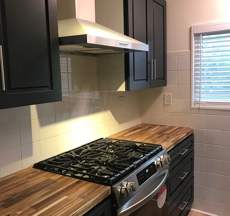 4651 Kansas St #6