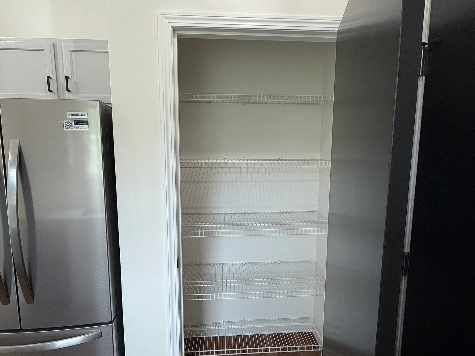 3 bed, 1452 sqft, $2,000 — Photo 2