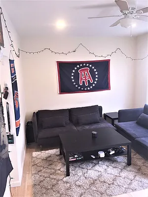 Rented by RealTegrity NY LLC | media 28