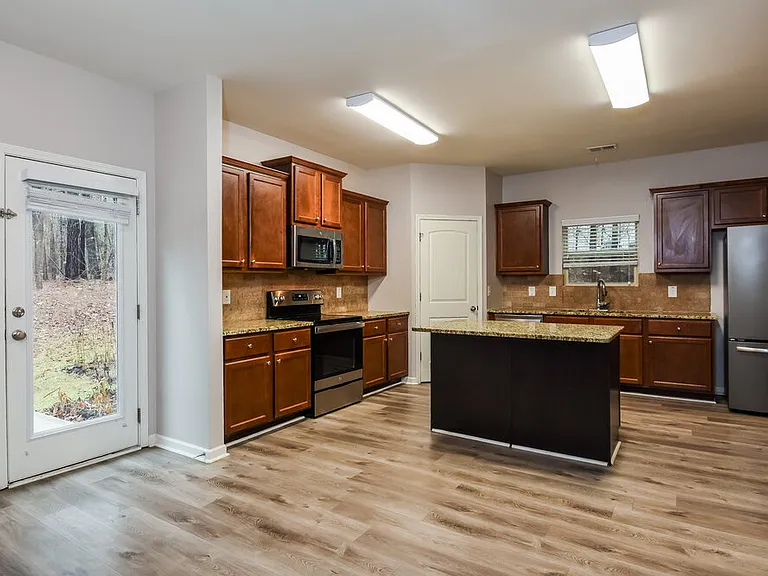 222 Westridge Cir — Photo 9