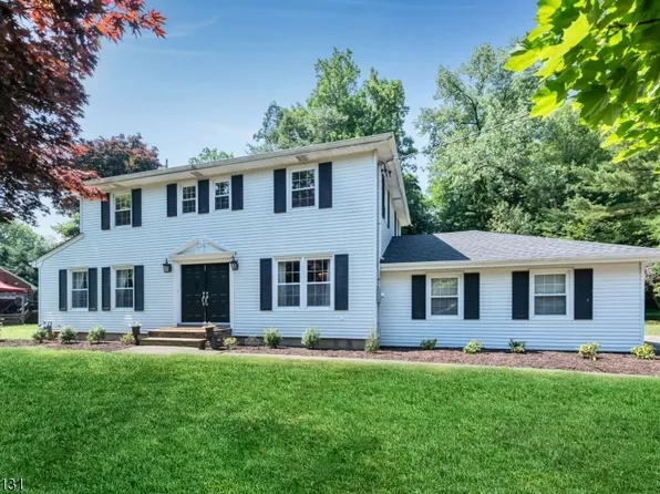 260 Crocker Pl, Haworth Boro, NJ 07641