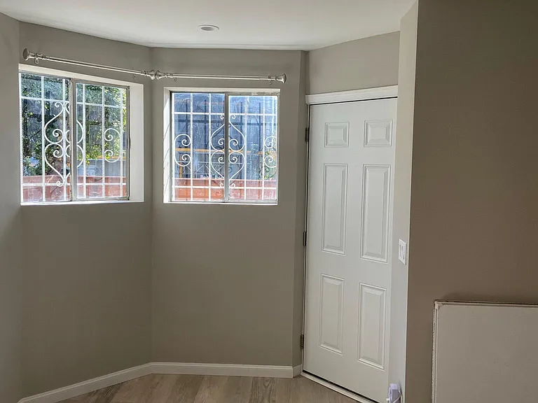 2088 Bush St — Photo 7