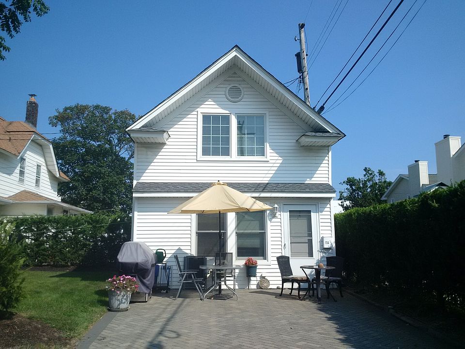 BEACH COTTAGE
