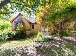 1940 Hedgenettle Ct, Ann Arbor, MI