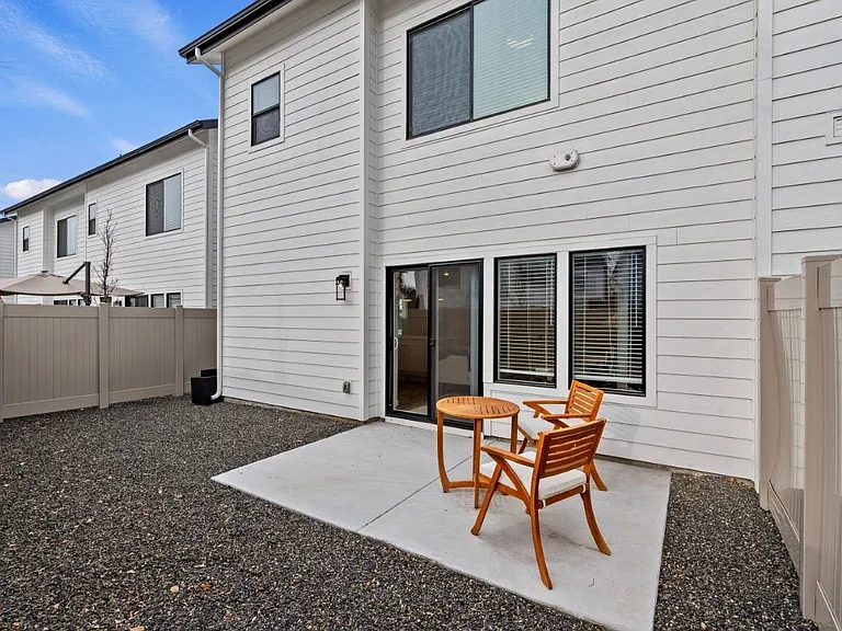 Alpine Landing Townhomes — Photo 16