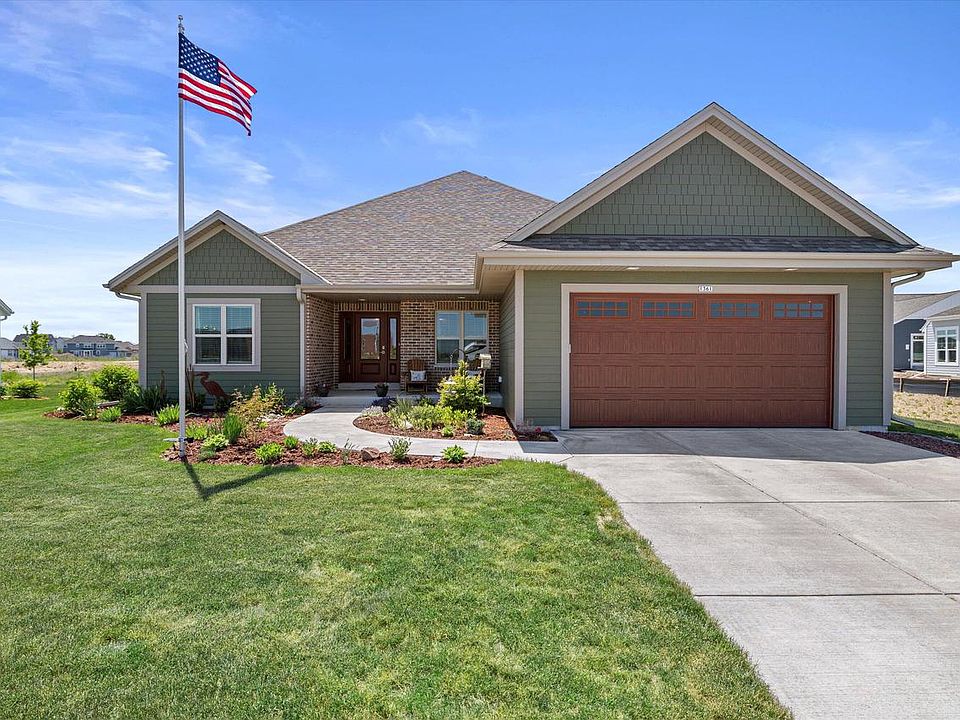 1st image of 1361 Whalen DRIVE
