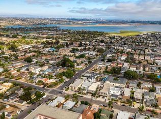 2048-50 Diamond St, San Diego, CA 92109