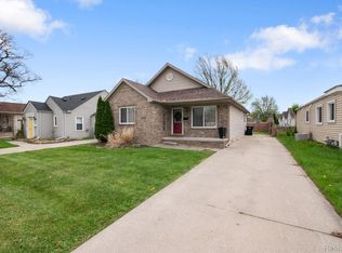 19036 Melvin St, Roseville, MI 48066