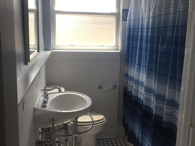 3722 Saint Johns Ave — Photo 15