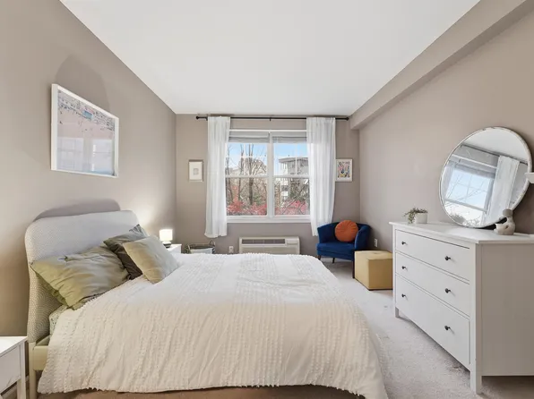 4 Constellation Place image 15 of 21