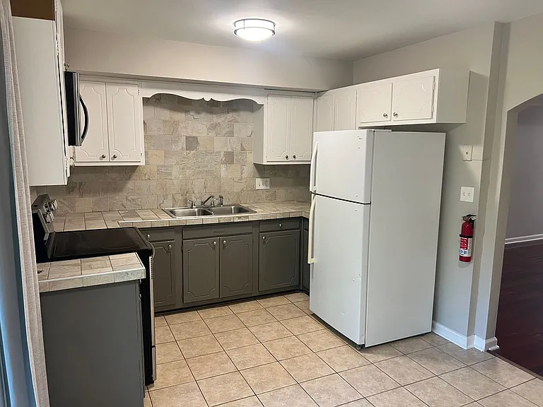 407 S Chester St #15 — Photo 6