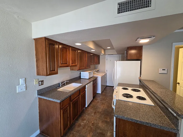 1809 E Frier Dr #2 — Photo 6