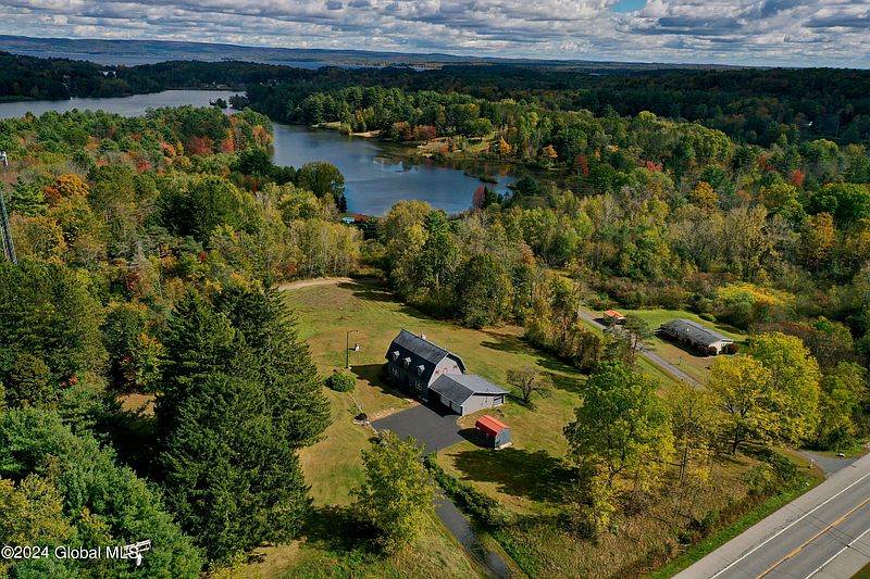 2nd image of 2755 State Highway 30