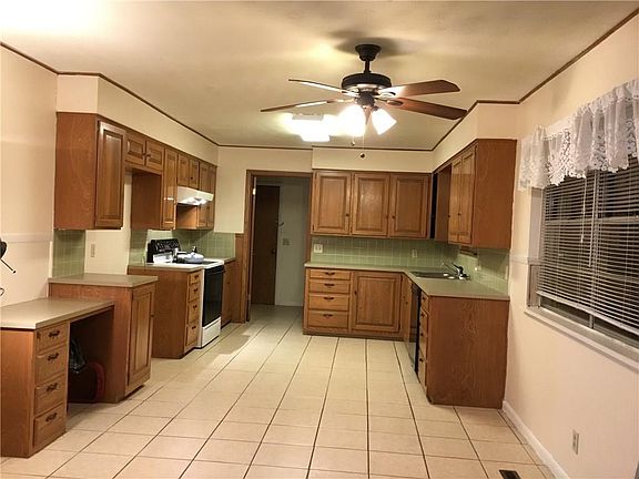5th image of 917 S 21st St