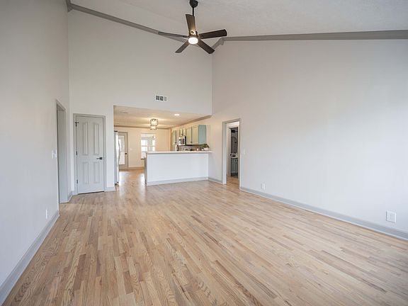 2nd image of 1290 Tiree Dr