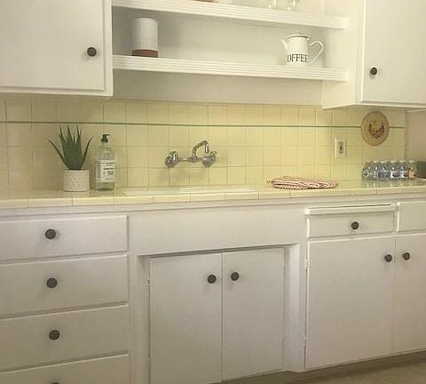 3rd image of 100 Broadway APT 1