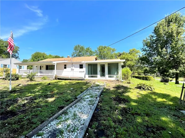 2099 Tallmadge Rd, Kent, OH 44240