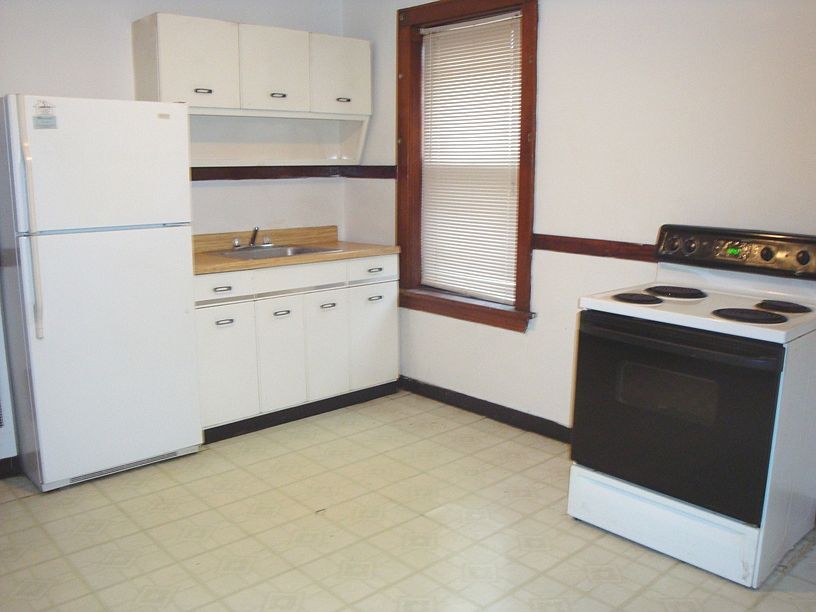 1st image of 3843A Dunnica Ave