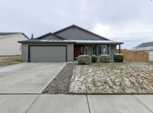 9204 Oliver Dr, Pasco, WA 99301