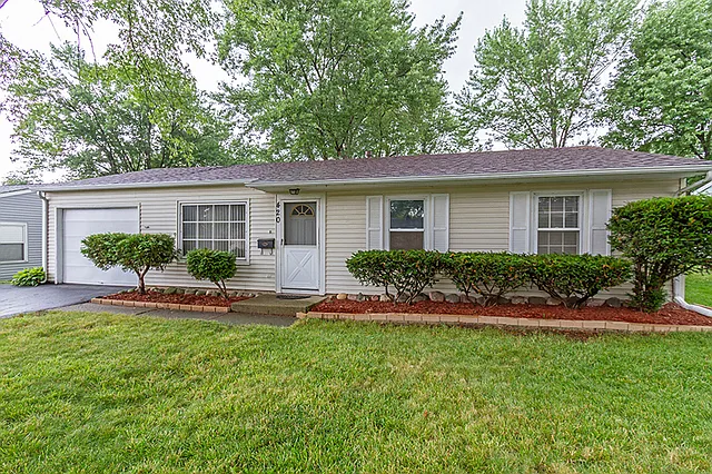 420 Cedarcrest Dr photo 1