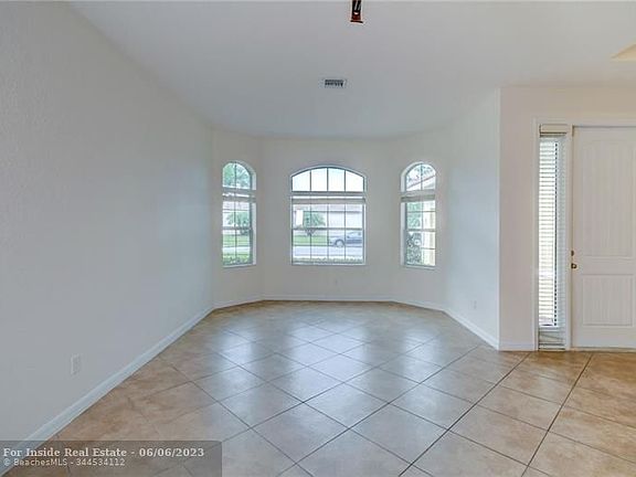 5th image of 4198 NW Burr Oak Ct