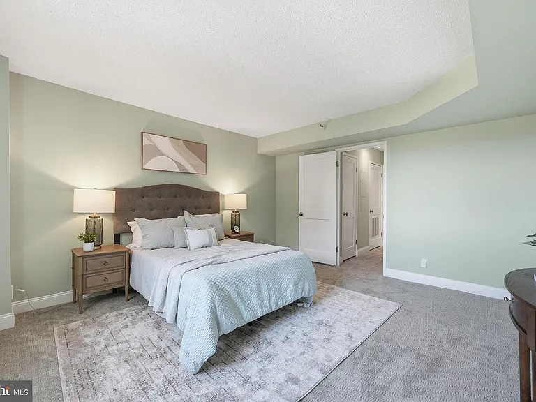 1600 N Oak St #1410 — Photo 26