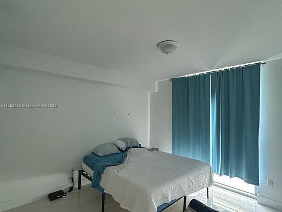 2nd image of 1111 SW 1st Ave APT 2415