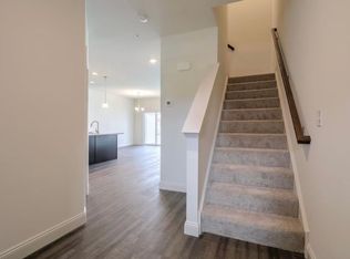 5320 Mendenhall Dr, Mechanicsburg, PA 17050