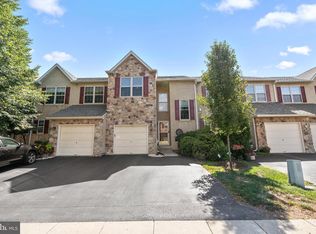 81 Chadwick Cir, Norristown, PA 19403