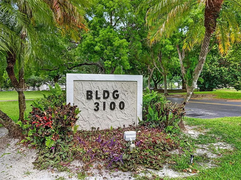3100 W Rolling Hills Cir #303 — Photo 51