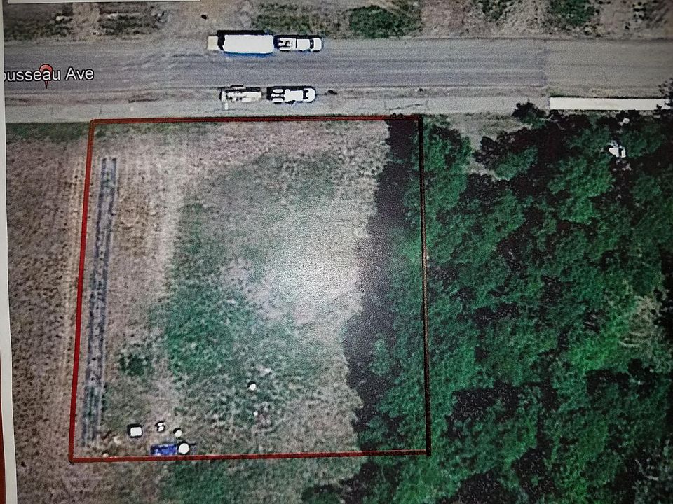 2nd image of 407 W Rousseau Ave