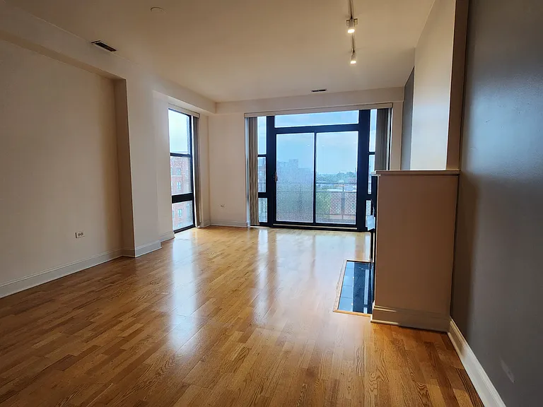 1260 W Washington Blvd #606 — Photo 7