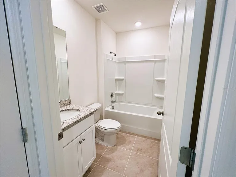 2127 Desert Rose Dr — Photo 14