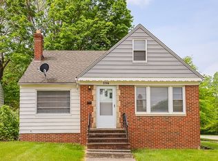 1744 Pontiac Dr, Euclid, OH 44117