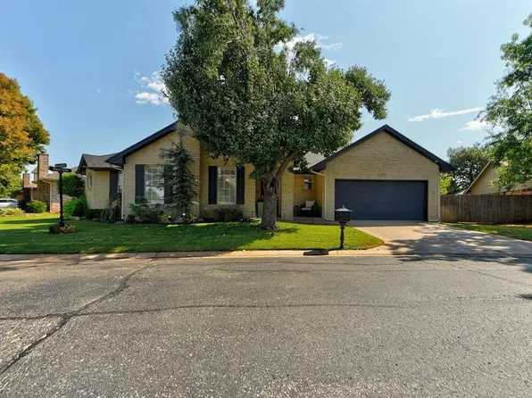 11900 Barrywood Dr, Oklahoma City, OK 73120